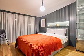 TAKS-INN Suites