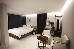 TheOne Hotel