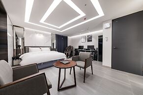 TheOne Hotel