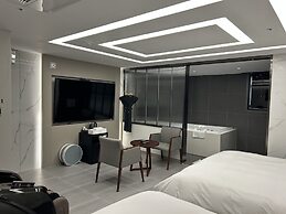 TheOne Hotel