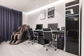 TheOne Hotel