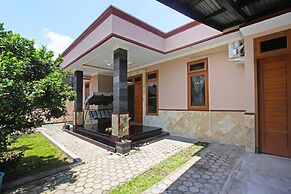 OYO 91777 Kemuning Guesthouse