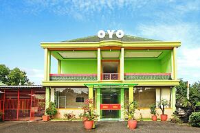 OYO 2596 Homestay Hj. Suharti