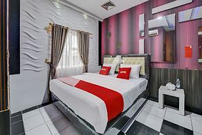 Super OYO 4010 Zaara Guest House Syariah