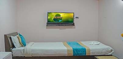 MeroStay 228 LA Hotel