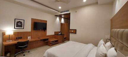 Mayur Hotel & Resort