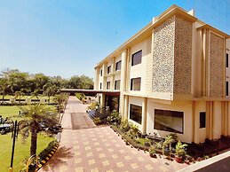 Mayur Hotel & Resort