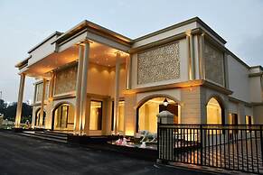 Mayur Hotel & Resort