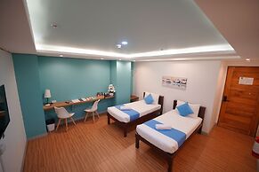 ARZO Hotel Premier
