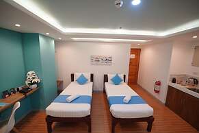 ARZO Hotel Premier