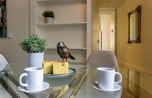 Inspiring City Center Apartment