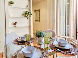 Inspiring City Center Apartment