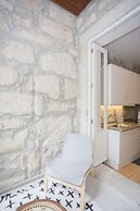 Liiiving - Oasis Retreat Apartment