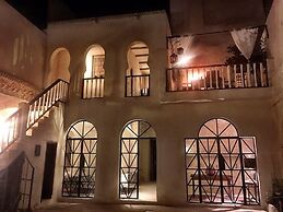 Riad Dar El Caid. Palais Siecle XIV