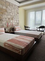 QUEEN CİTY HOTEL AND BUNGALOV