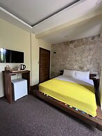 QUEEN CİTY HOTEL AND BUNGALOV
