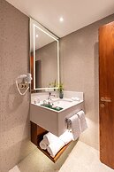 The Xon Hotel