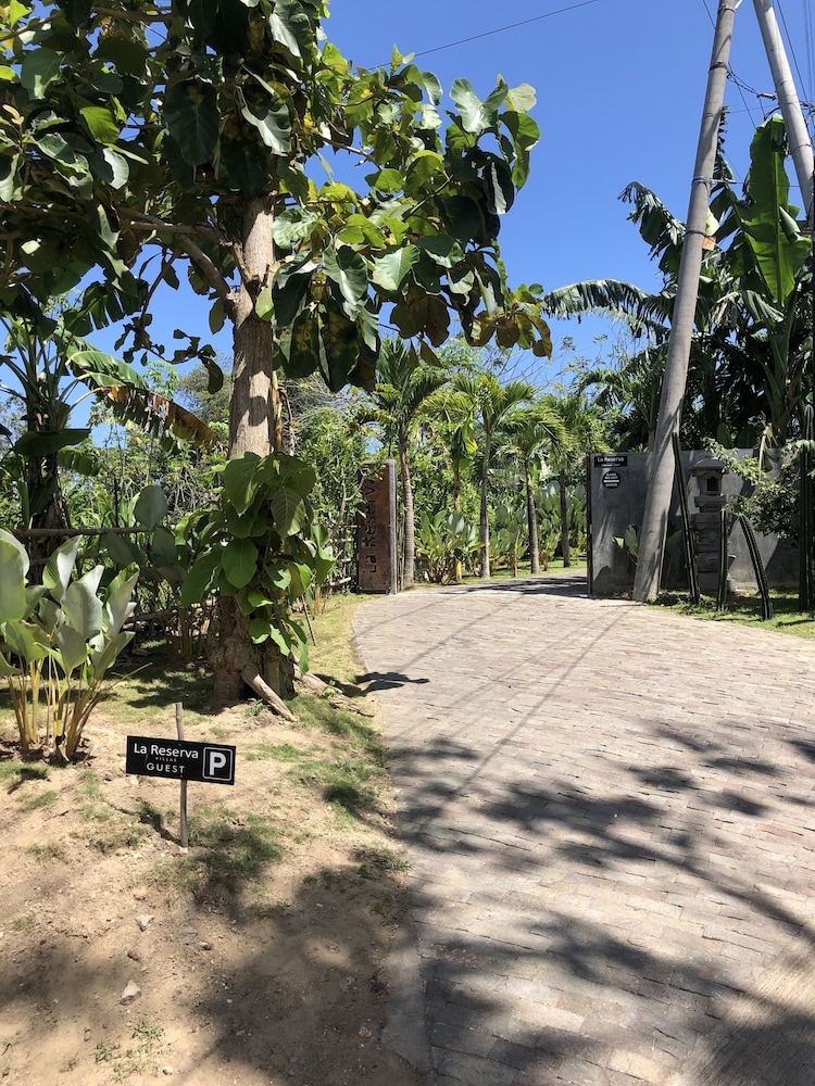 La Reserva