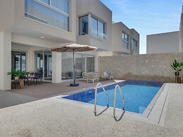 Sanders Mythical Blue - Nice 4 bdr Villa With Pool