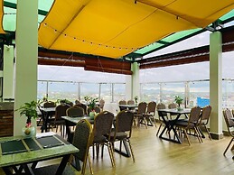 THE SQUARE KAMPOT HOTEL