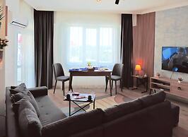 Chic Flat 10 min to Lara Beach in Antalya