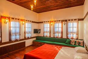 Saffronia 1900 Boutique Hotel