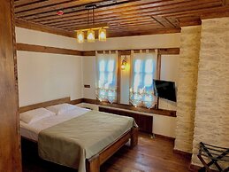 Saffronia 1900 Boutique Hotel