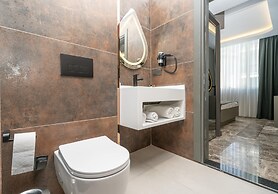 216 Ruby Suite