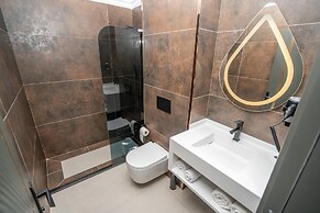 216 Ruby Suite