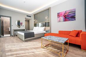 216 Ruby Suite