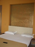 Hotel Sanai Residency