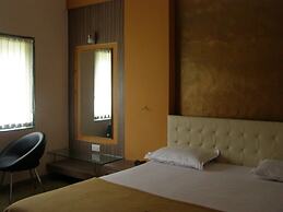 Hotel Sanai Residency