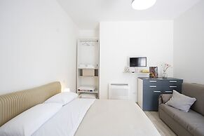 MA RI Apartments