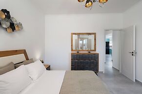 Sea Serenity Villas with Private Jacuzzi