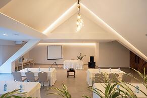 Hotel Pinar Dorado by Gran Jimenoa