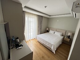 Sezer's Oliva Hotel