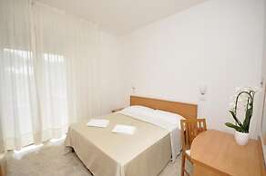 Hotel Airone B&B