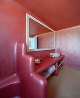 Este Luxury Suites