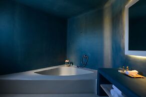 Este Luxury Suites