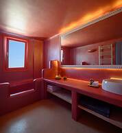 Este Luxury Suites