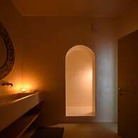 Este Luxury Suites