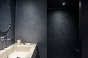 Este Luxury Suites