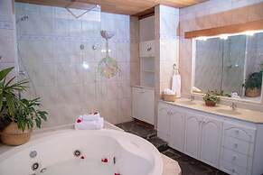 Hotel Casa Marron