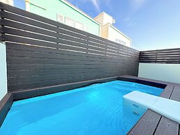Grandioso Okinawa Pool Villa Kin 2