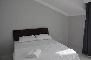 Loya Apartments