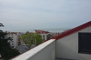 Loya Apartments