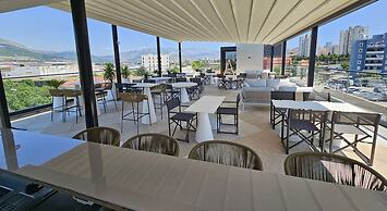 Cora Hotel