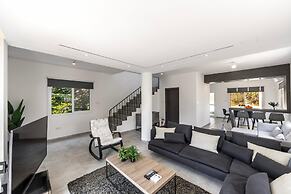 Napa Bay View Villa 8