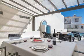 Villa Lemos by HelloVacations