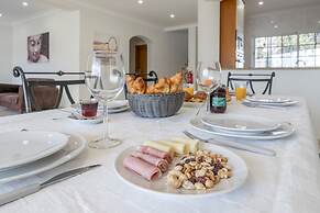 Villa Lemos by HelloVacations